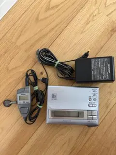 SHARP MD-100EX ポータブルMDレコーダー 通電確認のサムネイル