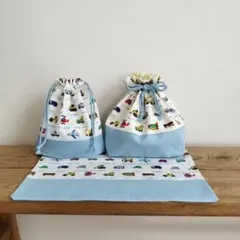 ハンドメイド☆ランチ3点セット　ピクセルドットはたらく車　白×スターブルー