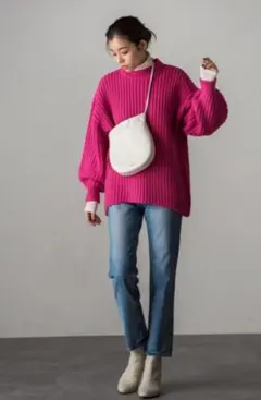 HASHIBAMI ギャザー入りホワイトショルダーバッグ