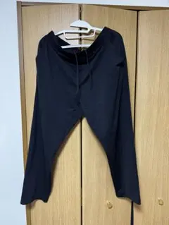 ユニクロ　ウルトラストレッチアクティブテーパードパンツ　XL