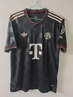FCバイエルンミュンヘン 25/26シーズン セカンドユニフォーム sサイズ