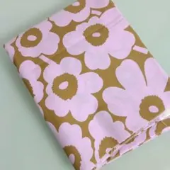 マリメッコ　ミニウニッコ　限定カラー　ピンク、ベージュ 72×50