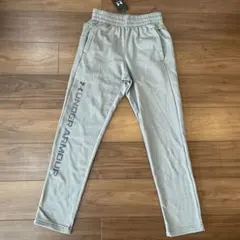 定価8800円　新品　under armour フリースパンツ　メンズ