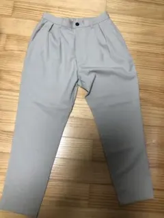 ベージュ　パンツのサムネイル