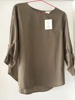 【新品未使用】HusHush オリーブ色チュニック