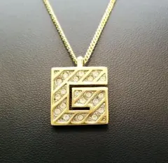 美品✨ジバンシィ、Gロゴプレートラインストーンレディースゴールド 
