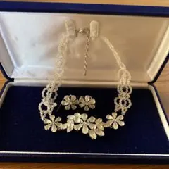 Item thumbnail for item 7cffa1e4-52c9-4f04-a6ae-7c416f2fe3a4