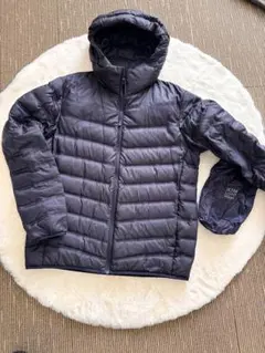 ユニクロULTRA LIGHT DOWN ダウンジャケット収納袋メンズLフード