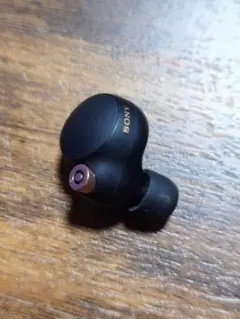 SONY(ソニー) WF-1000XM4 右耳のサムネイル