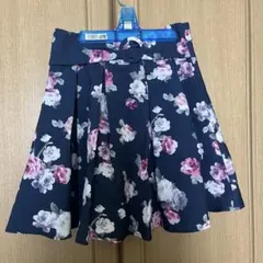 ネイビー 花柄 フレアスカート ひざ丈