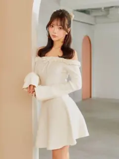 Darich ダーリッチ　オフショルダーフリルニットミニワンピース