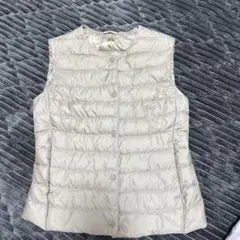 UNIQLO ULTRA LIGHT DOWN ベスト Mサイズ ベージュ