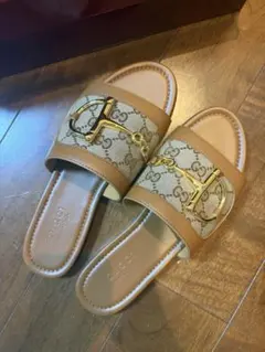 GUCCIレディースサンダルのサムネイル