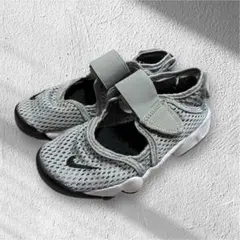 NIKE サンダル　エアリフト　キッズ　18.0
