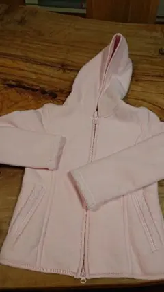 ユニクロ　淡いピンク系　ボアフリースジャケット