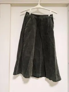 UNIQLO コーデュロイ フレアスカート