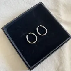 ステンレス製ドロップ型ピアス シルバー