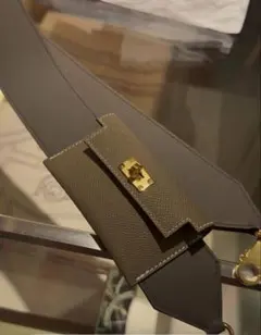 HERMES ケリーポケットバンドリエール　エトゥープ　新品未開封 希少カラーのサムネイル