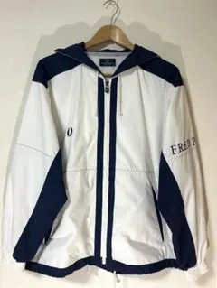 FRED PERRY ナイロンジャケット　ホワイト　フレッドペリーのサムネイル