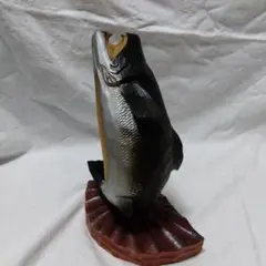 木製 魚の彫刻 置物