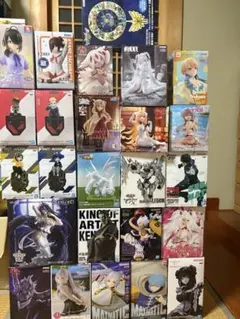 プライズフィギュア24体まとめ売り - メルカリ