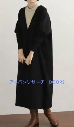 UR DOORSアーバンリサーチドアーズ Vネックスウェットワンピース 長袖 黒