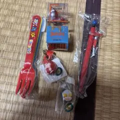 ウルトラマン ご当地 ストラップ セット - メルカリ