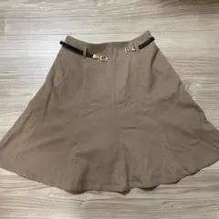 ハニーズ　キュロットスカート　茶色　ベルト、ペチコート付き　Mサイズ