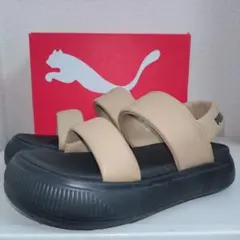 PUMA　プーマ　サンダル　厚底のサムネイル