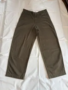 UNIQLO ワイドフィットチノ カーキ