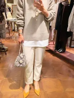 カシミヤ100畦Vネックニット〈ラウンジドレス〉ピンクベージュ