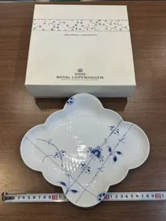 Royal Copenhagen ブルーフルーテッド プレイン 皿のサムネイル