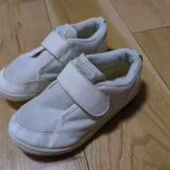 アシックス スクスク　 キッズシューズ　白　18cm