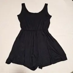 H&M エイチアンドエム シンプル サロペット ショートパンツ無地 ルームウェアのサムネイル