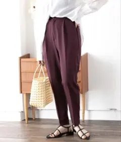 Vis-a-Vis テーパードパンツ