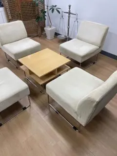 ソファ－チェア4脚とテ－ブルのセット【1月23日頃迄】