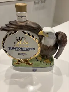 Suntory鳥のフィギュア付きウイスキー'90サントリーオープン記念ボトル Suntory鳥のフィギュア付きウイスキー'90サントリーオープン記念