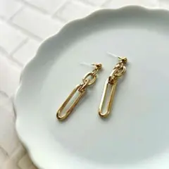 ９９２　ゴールドチェーンオーバル（大）　樹脂ピアス　イヤリング変更可能