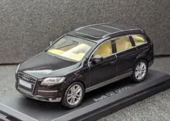 1/43 アウディ Audi Q7 2005 ミニカー ディスプレイケース付のサムネイル