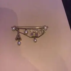 Dior ブローチ