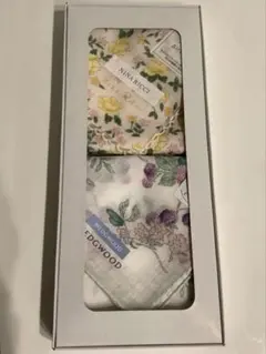 【未使用】ハンカチ2枚セット（ウエッジウッド、ニナリッチ）　箱付き