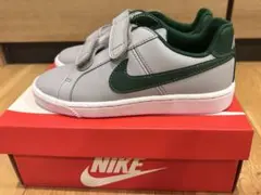 NIKE コートロイヤル20cm 新品　ナイキ　スニーカー