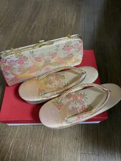 草履とバッグのセット 金色とピンク花柄