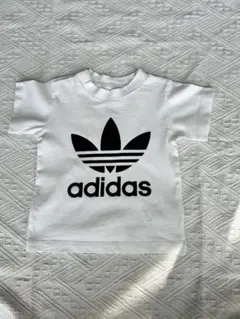 週末SALE✨アディダス　adidas 半袖Tシャツ 80㎝