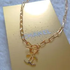 CHANEL　ホリデーチャーム　ココマーク　ゴールド　ネックレス付き