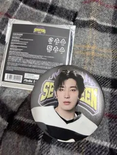 SEVENTEENのHOME缶バッジ ウォヌ1個