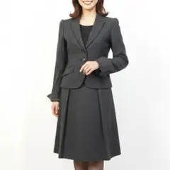 【美品】洗濯済み 38 インディビ パフスリーブ スカートセットアップスーツ