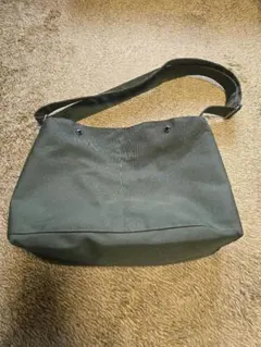 アネロ anello オリーブグリーン ショルダーバッグ