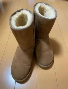 UGG アグ クラシック ショート ムートン チョコレート 焦げ茶色 US8