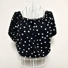 美品⭐︎ドット柄 半袖 トップス ブラックのサムネイル